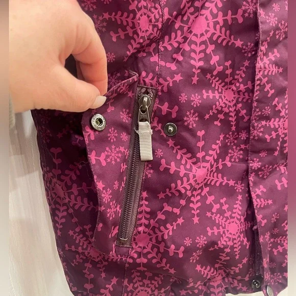 The North Face Purple Jacket For Girl - Picture 5 of 14